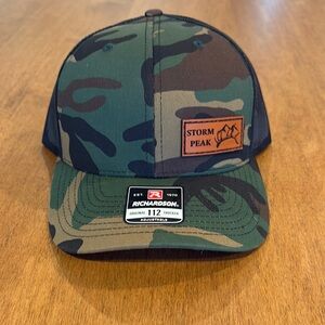 Camo camouflage trucker Hat